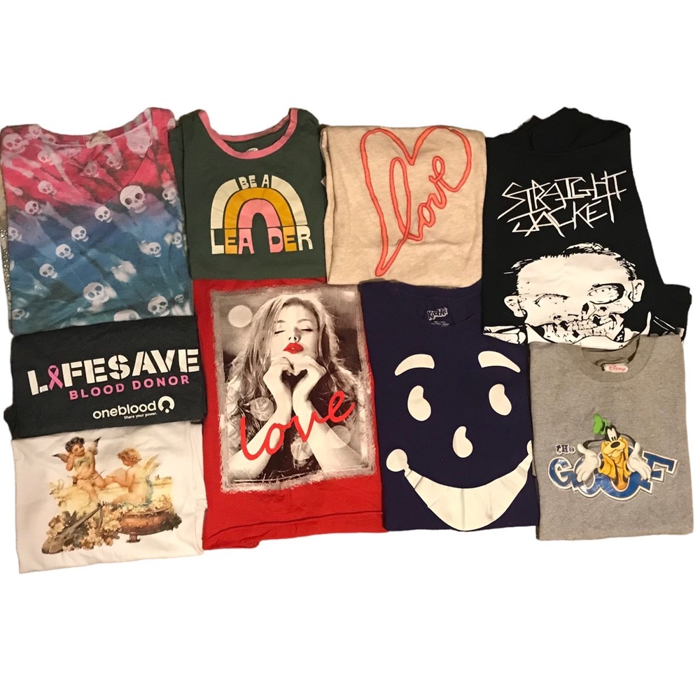 9 Womens Large Tshirt Lot Graphic Vintage Novelty Disney Skull Kool-Aid Love Tee